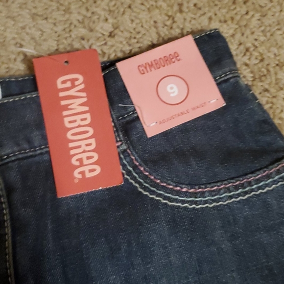 NWT adorable girl's Gymboree jean skort - Picture 2 of 3